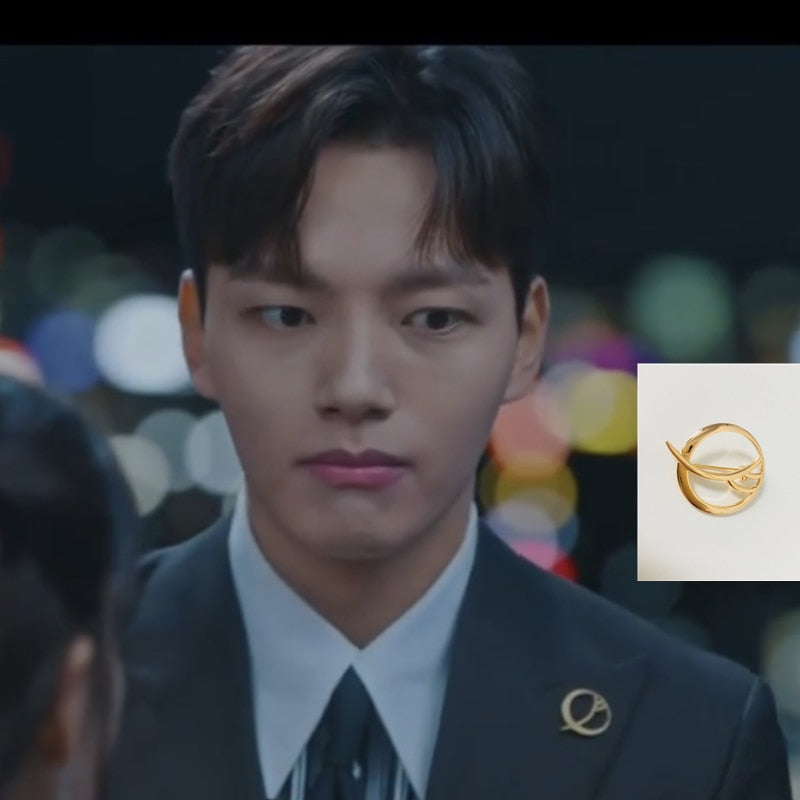 Collar y broche (Hotel Del Luna)