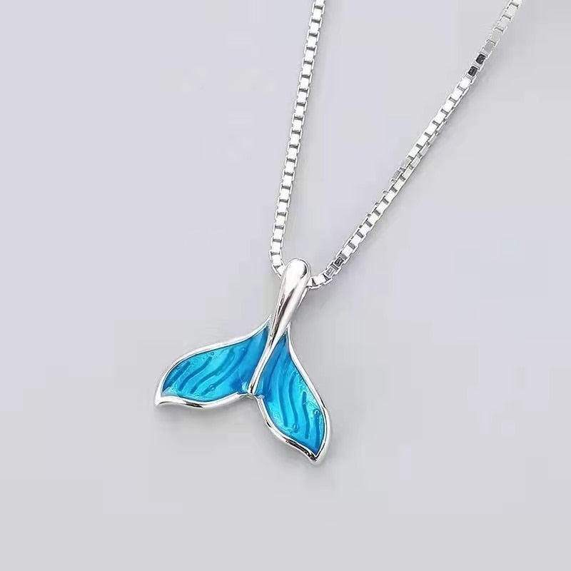 Collar cola de ballena - Jungkook (BTS)