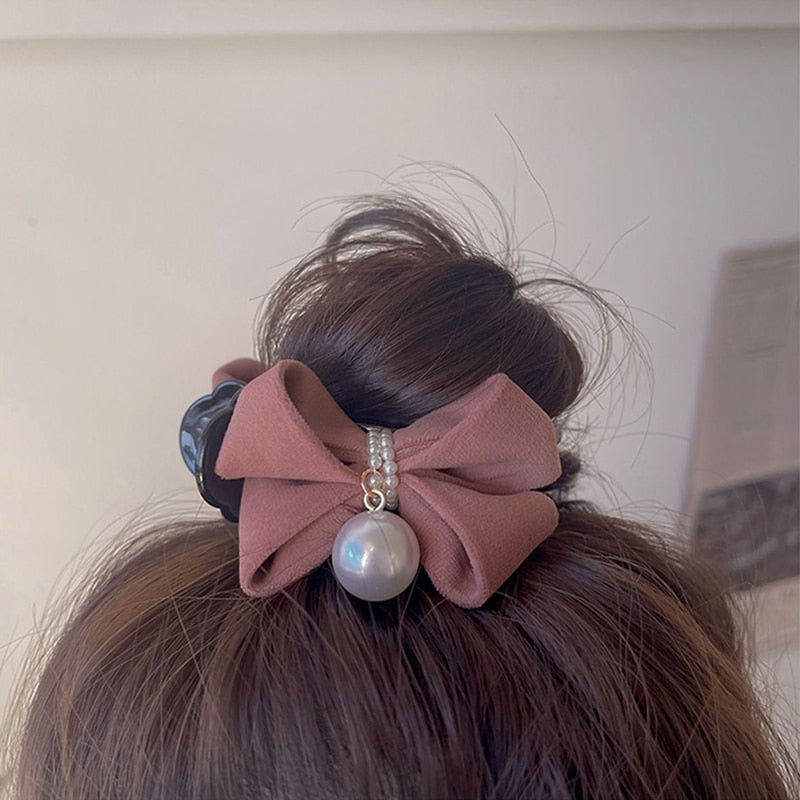 Pearl hair clip (Korean fashion)