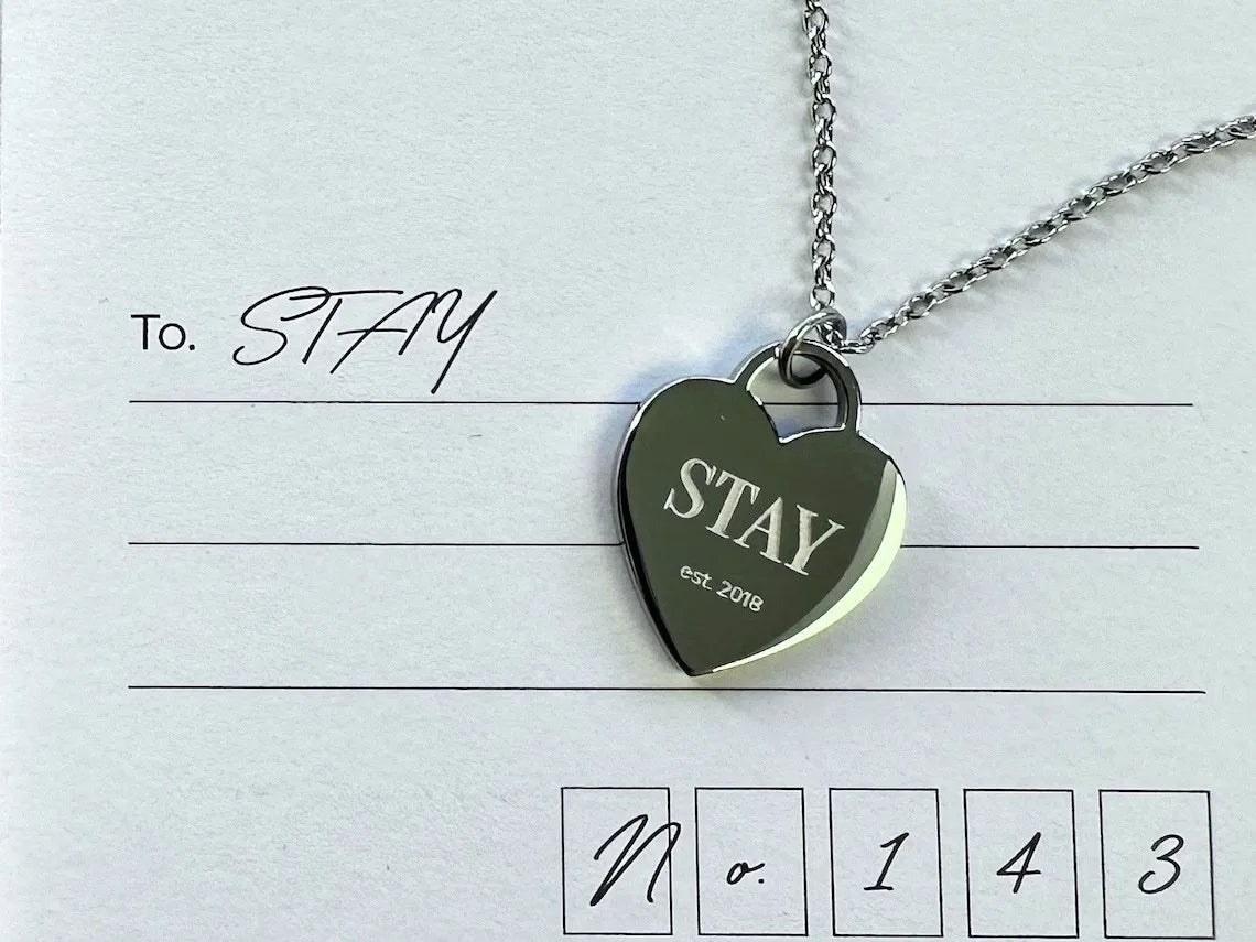 Colar Stay (Stray Kids)