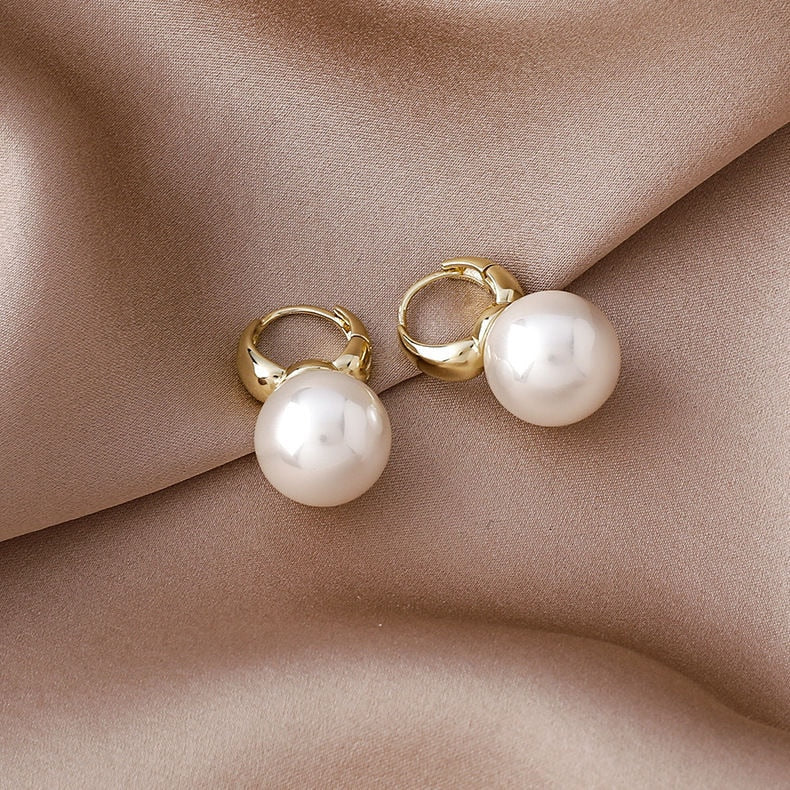 Classic Korean Pearl Earrings (Various Models)